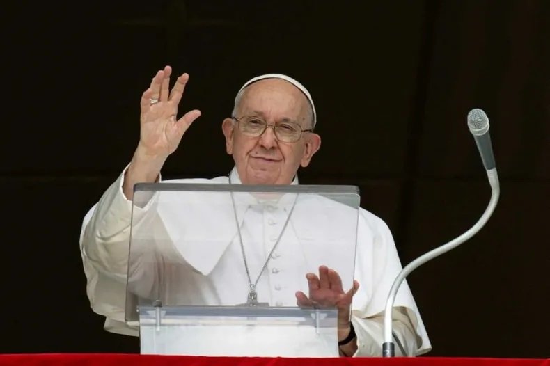 El Papa Francisco condenó el burlarse de la apariencia de otro